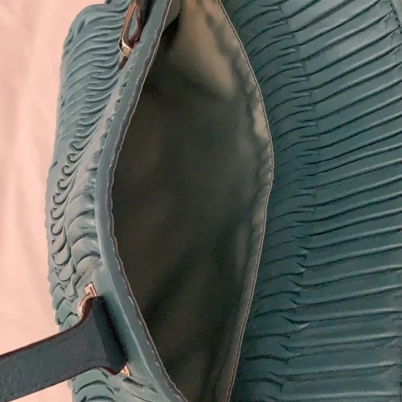 COACH turquoise blue ruffled leather luxury shoulder bag in excellent condition - Picture 5 of 9